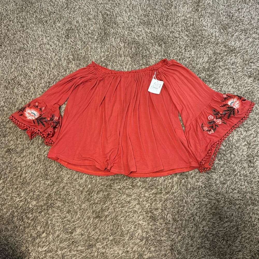 Salmon colored off the shoulder flowy shirt - size M